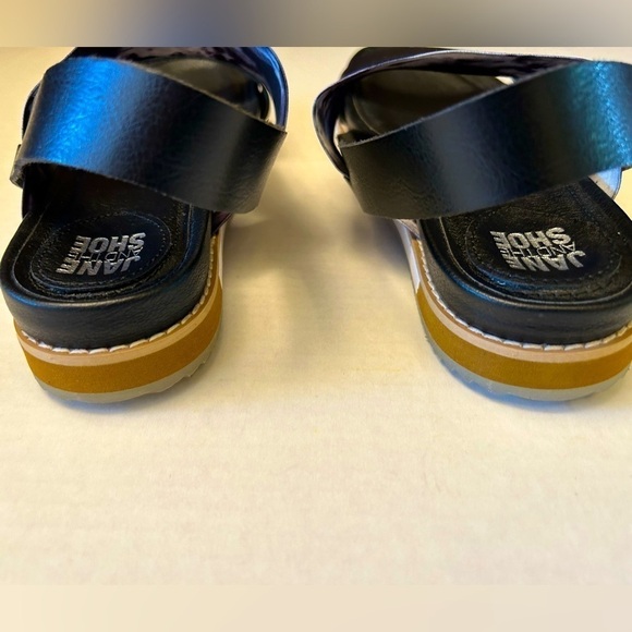 Jane and The Shoe Melody strap sandals NWOB Sz-9. E - Picture 4 of 6